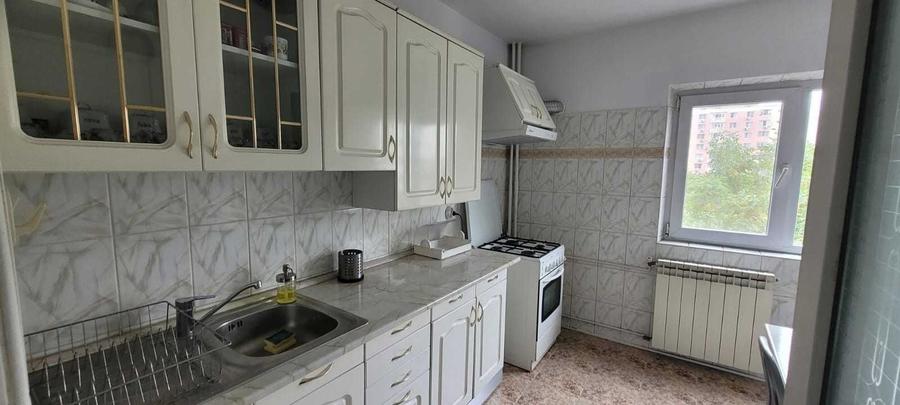 Apartament cu 3 camere decomandat în Sălaj