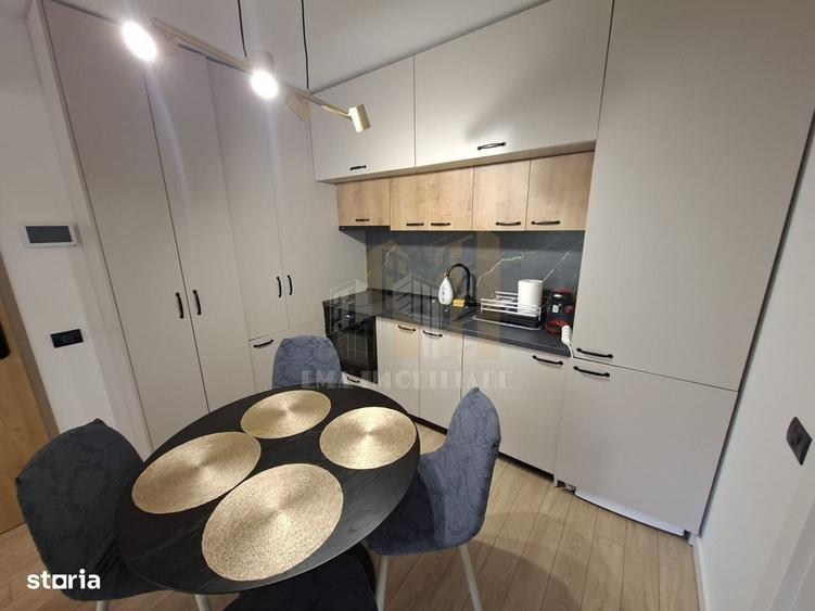 Apartament cu 2 camere decomandat în Poiana Brașov