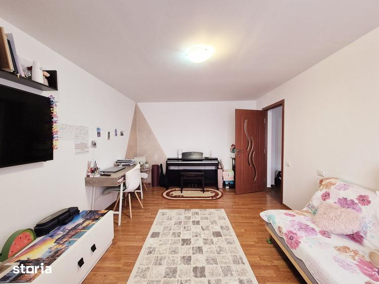 Apartament cu 2 camere decomandat în Precista