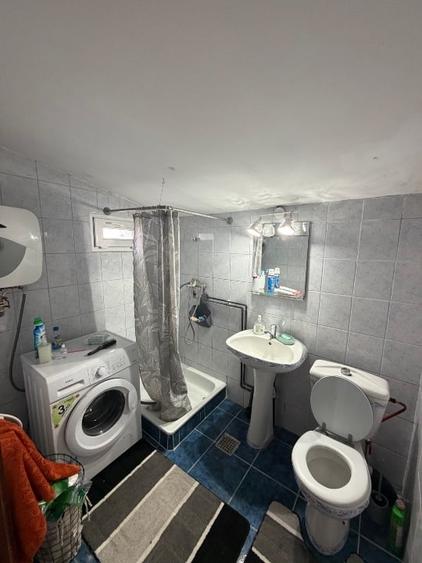 Casă individuală cu 4 camere cu Canalizare în Iași-Gorj
