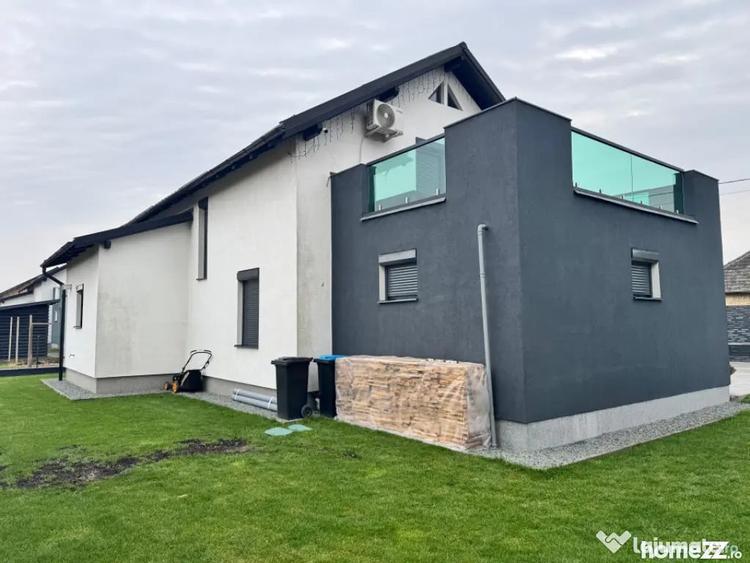 Casă cu 7 camere cu Teren 900 Mp în Hideaga