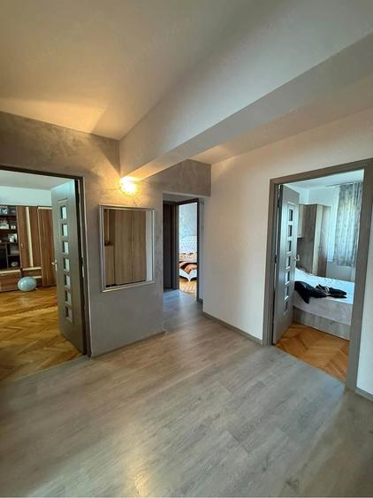 Apartament cu 3 camere decomandat în Calea Aradului