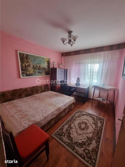 Apartament 3 cam,72 mp , doua bai zona PECO