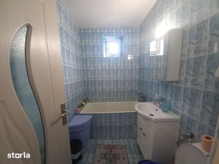Apartament cu 2 camere semidecomandat în Republicii