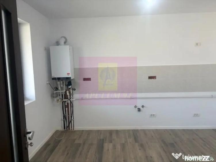 Casă cu 5 camere cu Teren 410 Mp în Țegheș