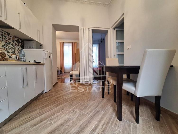 Apartament cu 2 camere semidecomandat, mobilat în Ultracentral