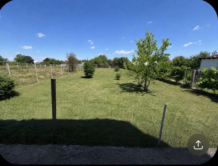 Casă cu 4 camere în Peciu Nou