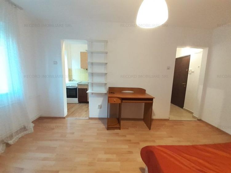 Garsoniera etaj 1 zona Primaverii cartier Manastur - 3