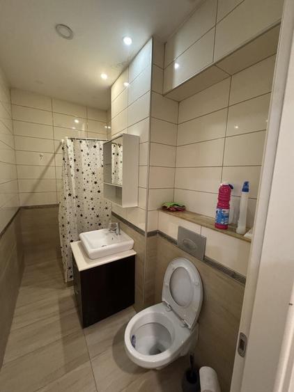 Apartament cu 2 camere decomandat în Tunari