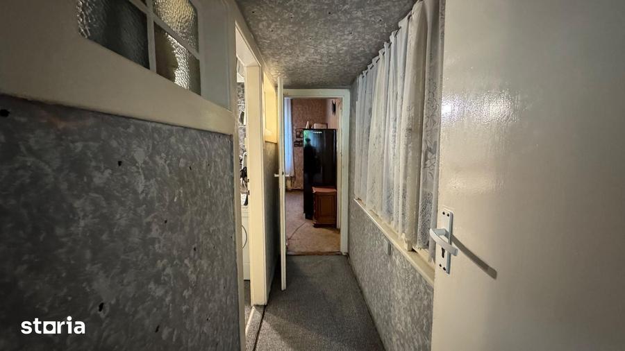 Apartament cu 4 camere semidecomandat în Elisabetin