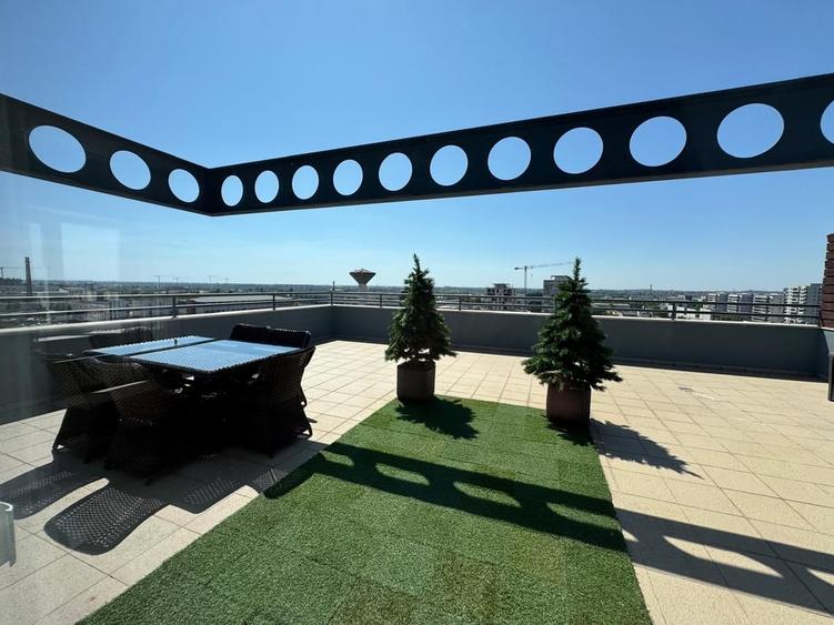 Apartament cu 3 camere semidecomandat în Titan