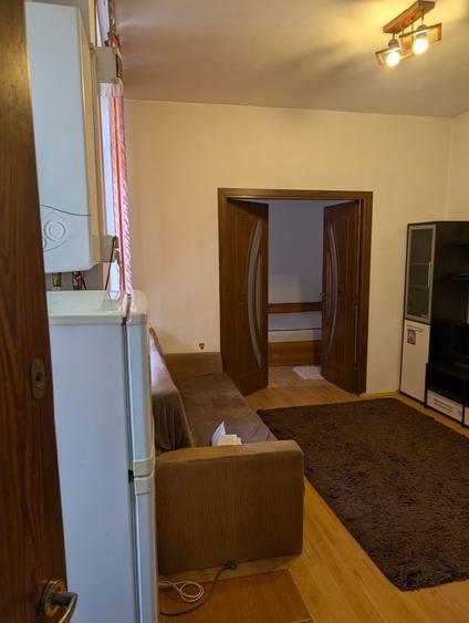 Apartament cu 2 camere semidecomandat în Titulescu