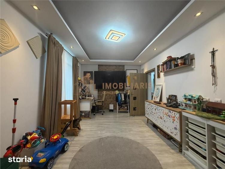 Apartament cu 2 camere decomandat în Ferneziu