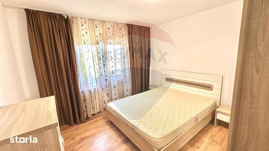 Apartament cu 3 camere, mobilat în Dragoș Vodă