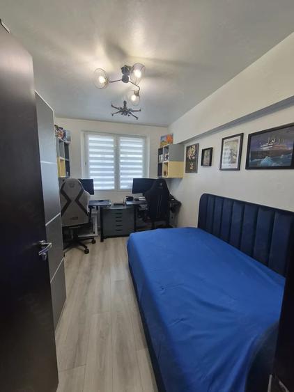 Apartament cu 3 camere decomandat în Pantelimon