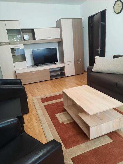Apartament cu 2 camere semidecomandat în Iancului