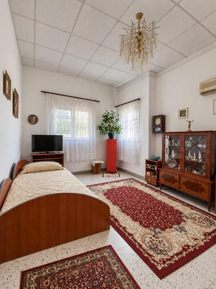 Casă cu 4 camere cu Teren 242 Mp în Parcul Circului