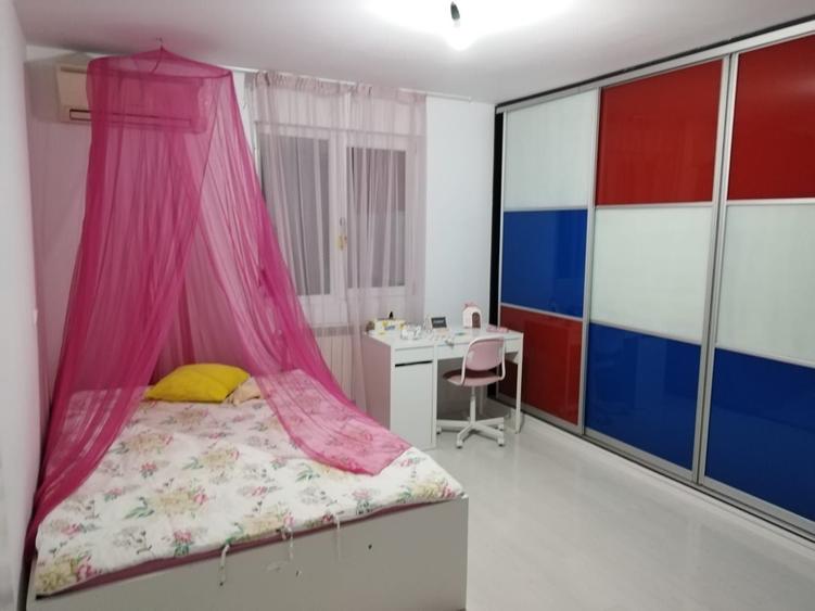 Casă cu 4 camere în Drajna Nouă