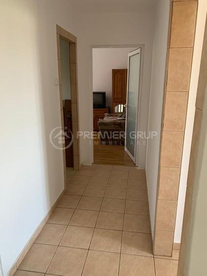 Apartament cu 3 camere în Tătărași