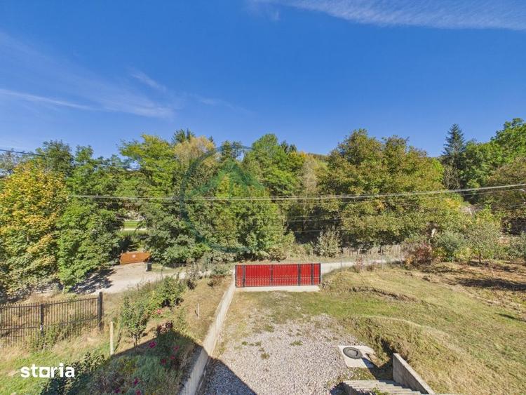 Casă cu 4 camere cu Teren 4648 Mp în Dobârlău