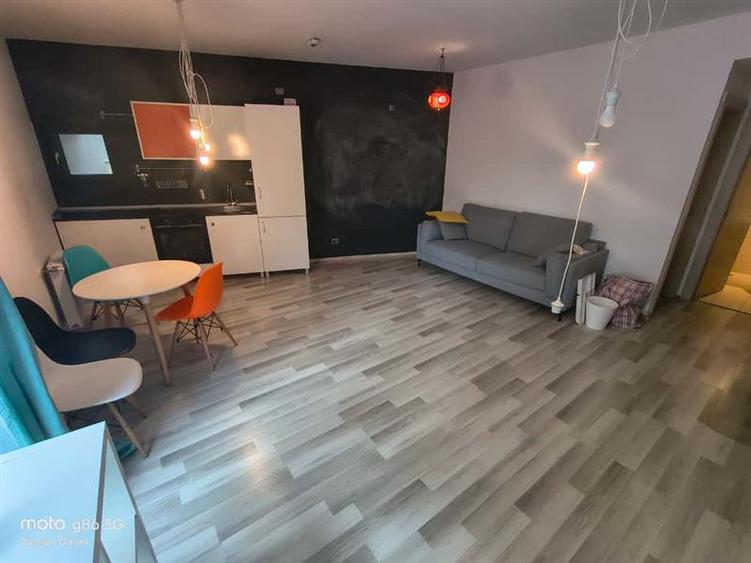 Apartament cu 2 camere decomandat, mobilat în Ștefan cel Mare