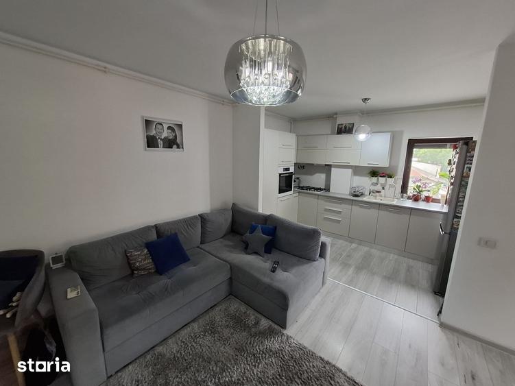 Apartament cu 3 camere în Km 4