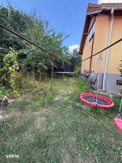 Casă cu 4 camere cu Teren 168 Mp în Șișești