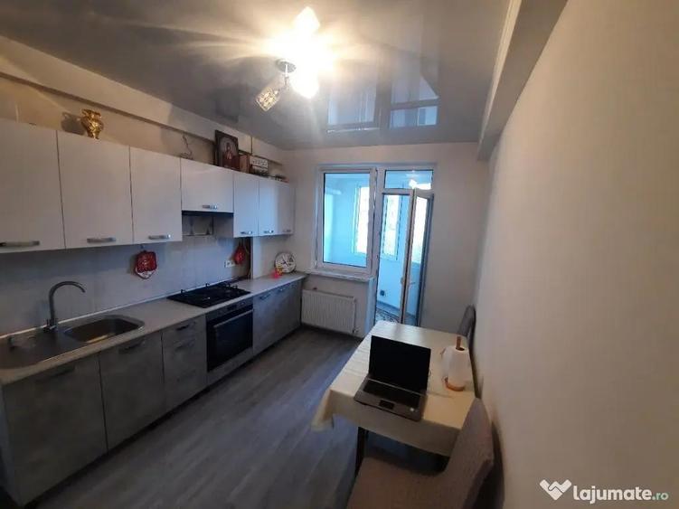 Garsonieră în P-ța Muncii