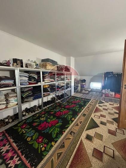 Duplex cu 4 camere cu Teren 500 Mp în Burdujeni