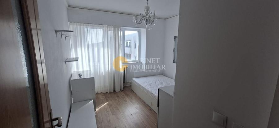 Apartament cu 3 camere decomandat, mobilat în Bd. Independenței