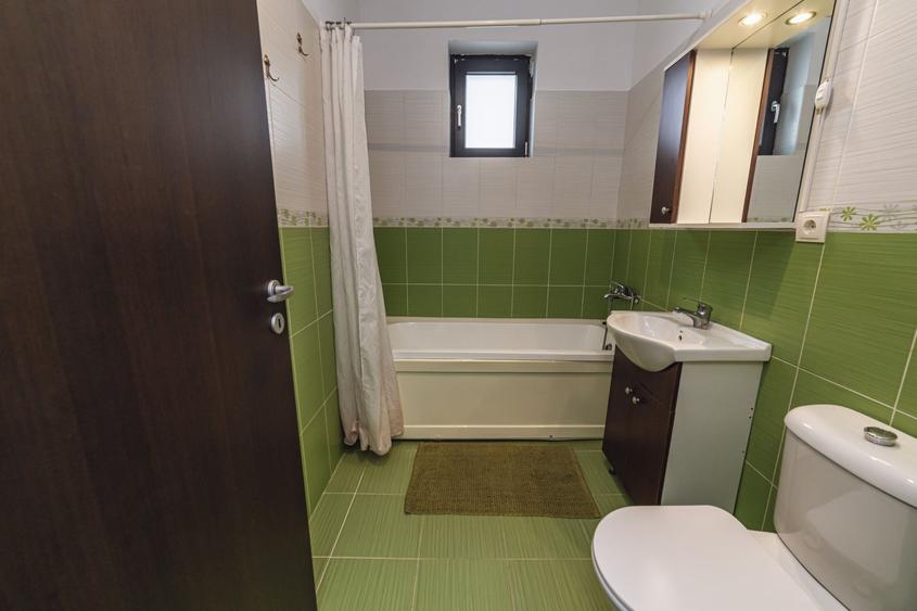 Apartament cu 2 camere semidecomandat în Sebastian