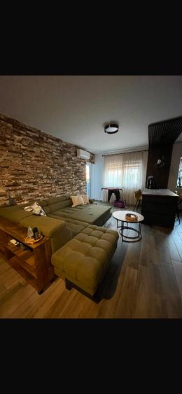 Apartament cu 2 camere semidecomandat în Ghirodei