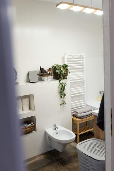 Apartament cu 4 camere decomandat în Exterior Vest