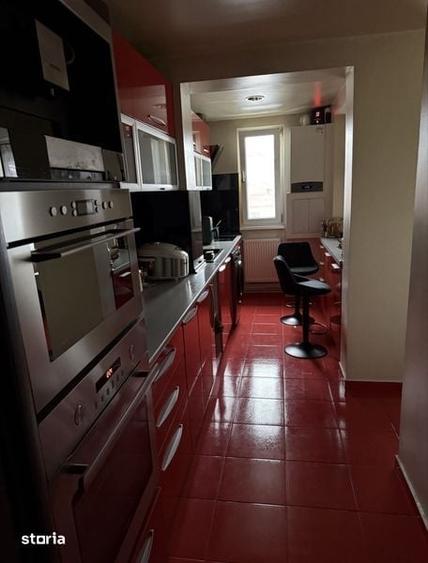 Casă cu 4 camere cu Teren 150 Mp în Titan