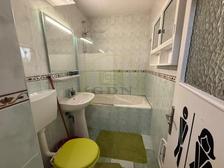 Apartament cu 2 camere semidecomandat, mobilat în Central