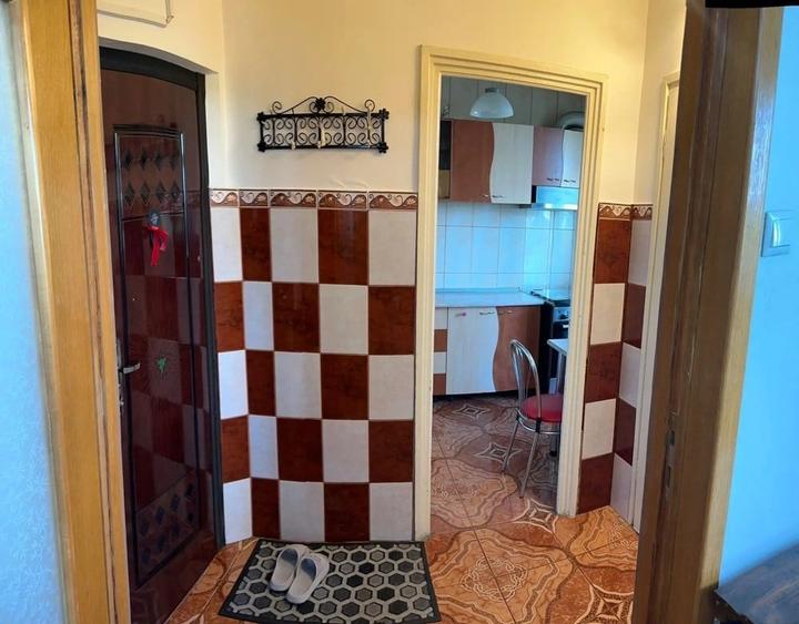Apartament cu 2 camere, mobilat în Grivița