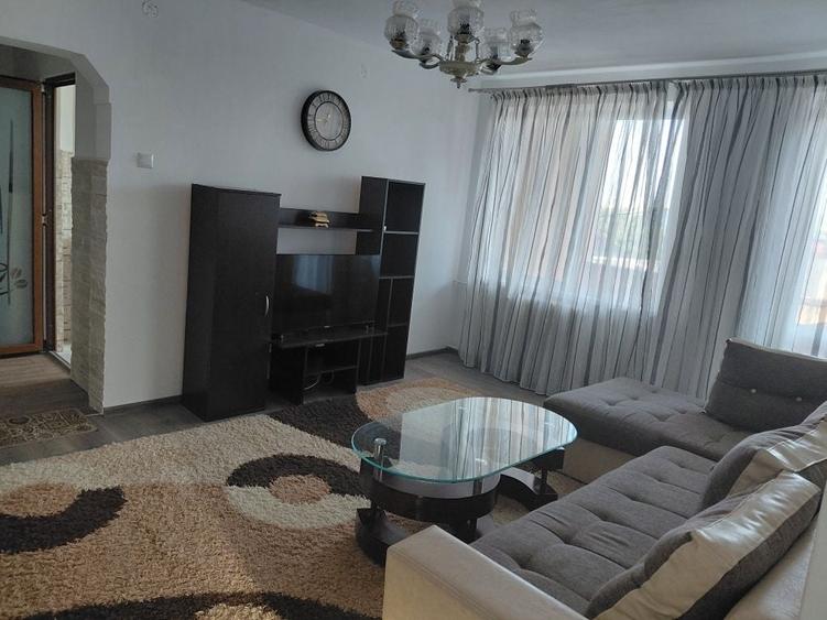 Apartament cu 2 camere decomandat în Exterior Vest