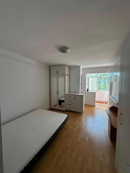 Garsonieră decomandată în Zimbru