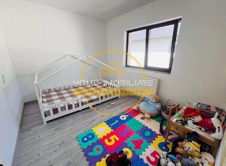 Casă individuală cu 4 camere cu Canalizare în Horpaz