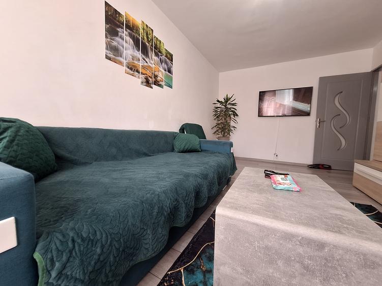 Apartament cu 2 camere decomandat, mobilat în Lipovei