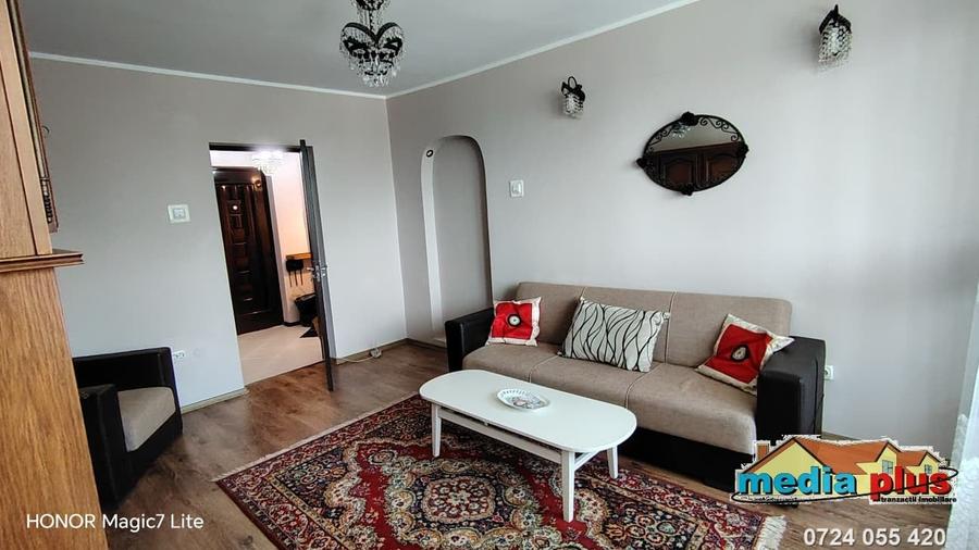 Apartament cu 2 camere de închiriat în zona Port – 330 euro/lună - 2