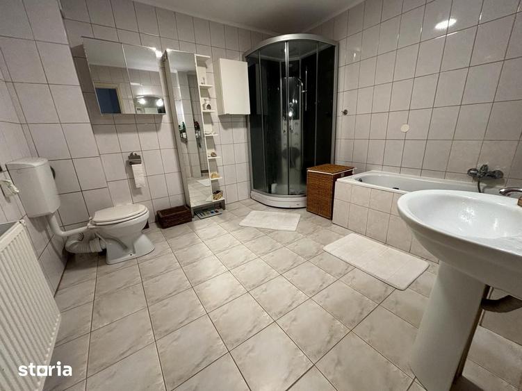 Apartament cu 3 camere decomandat în Tilișca