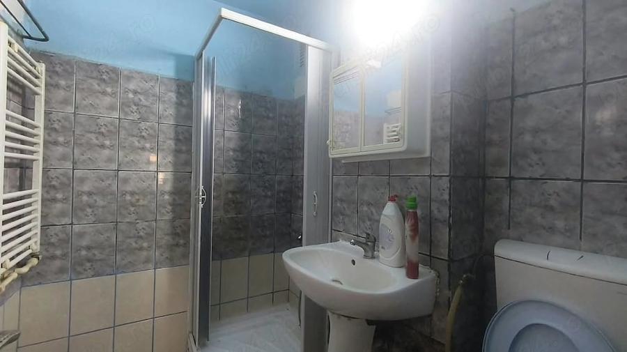 Apartament cu 2 camere decomandat în Minerul