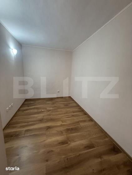 Apartament cu 4 camere în Micro 5