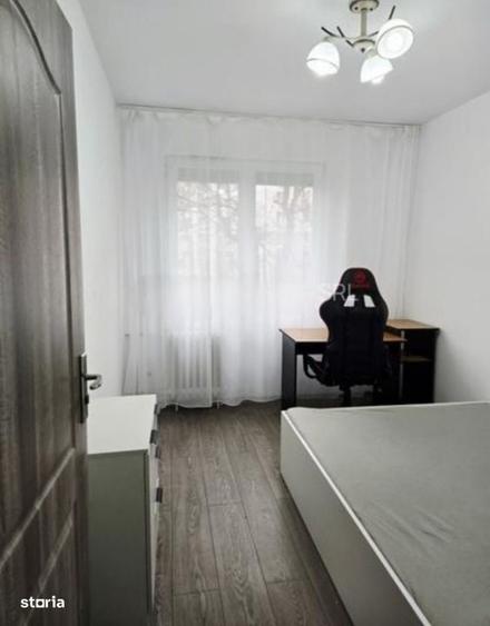 Apartament cu 3 camere decomandat în Titan
