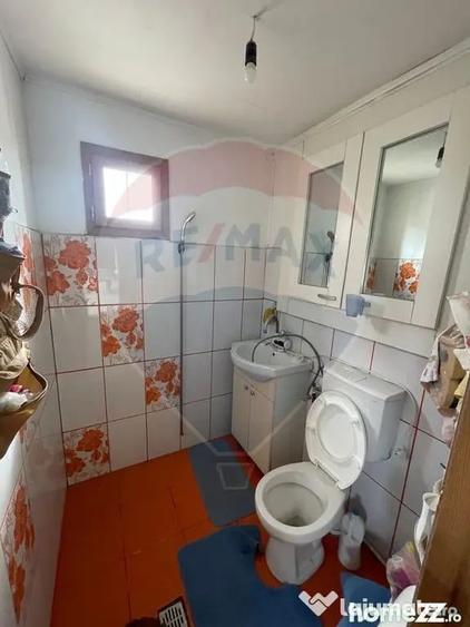 Casă cu 3 camere cu Teren 500 Mp în Central