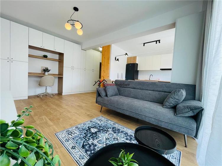 Apartament cu 2 camere semidecomandat, mobilat în Florești