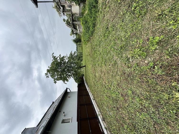 Casă cu 2 camere cu Teren 1600 Mp în Central