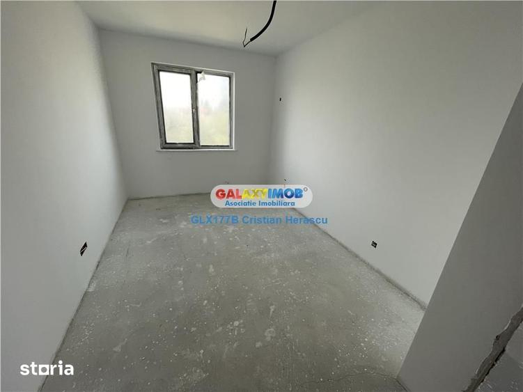 Casă cu 5 camere cu Teren 250 Mp în Central