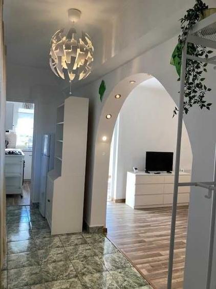Apartament cu 2 camere semidecomandat în Central